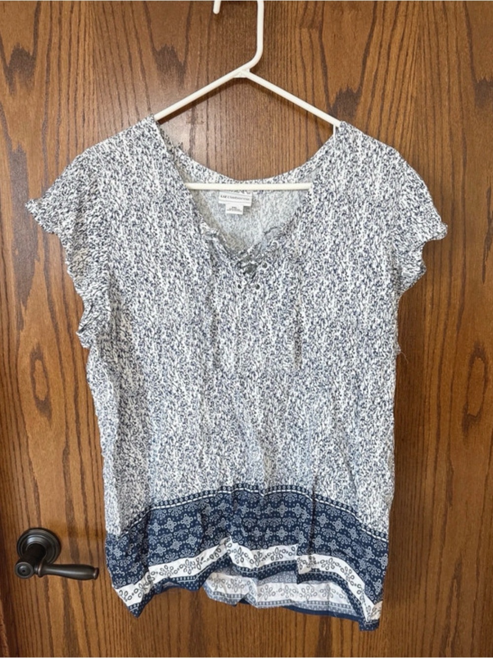 Liz Claiborne Blue and White Short Sleeve Lace-Up Tunic